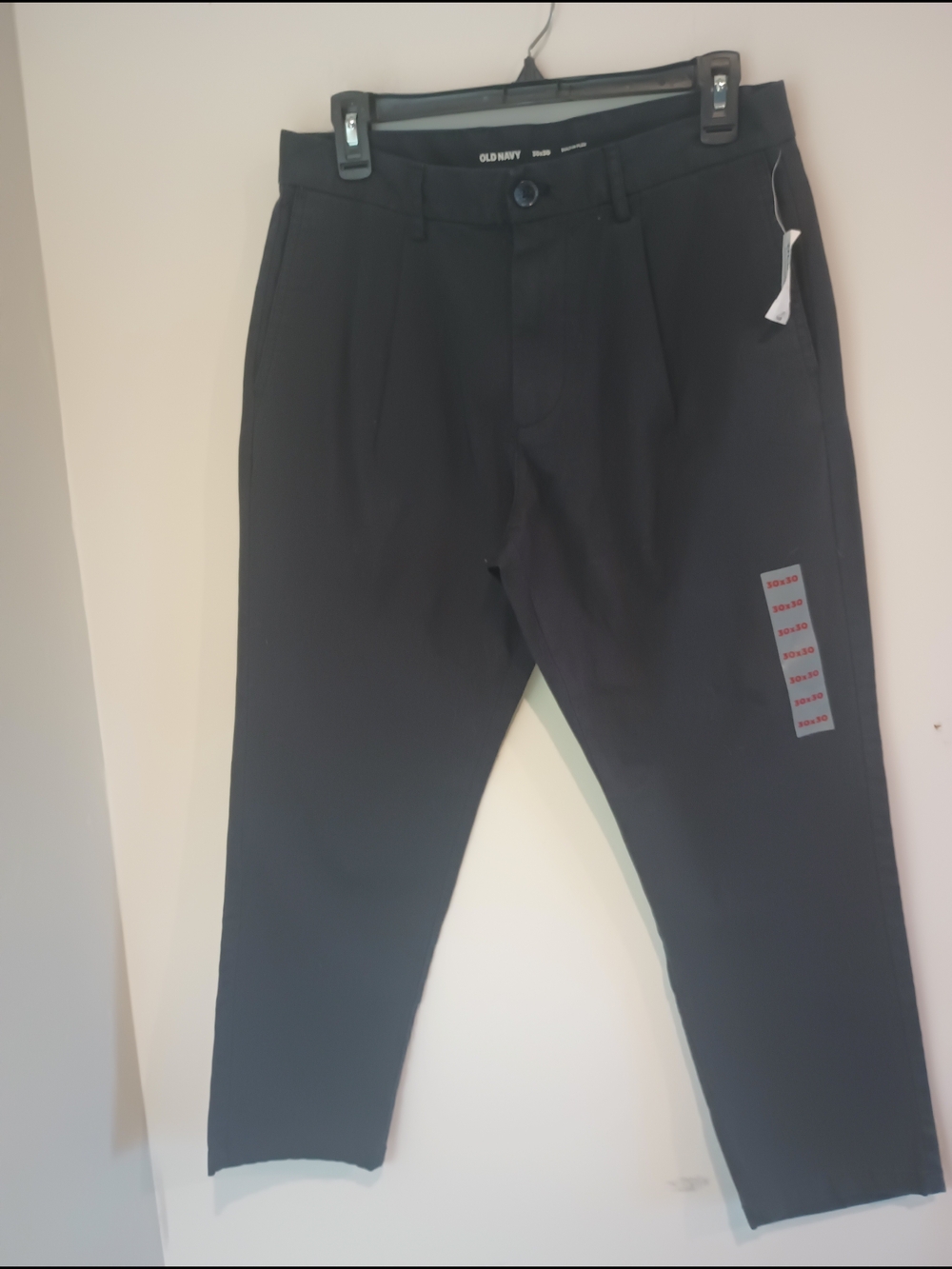 Old Navy Men's Black Chino Pants - Slim Pleated Front